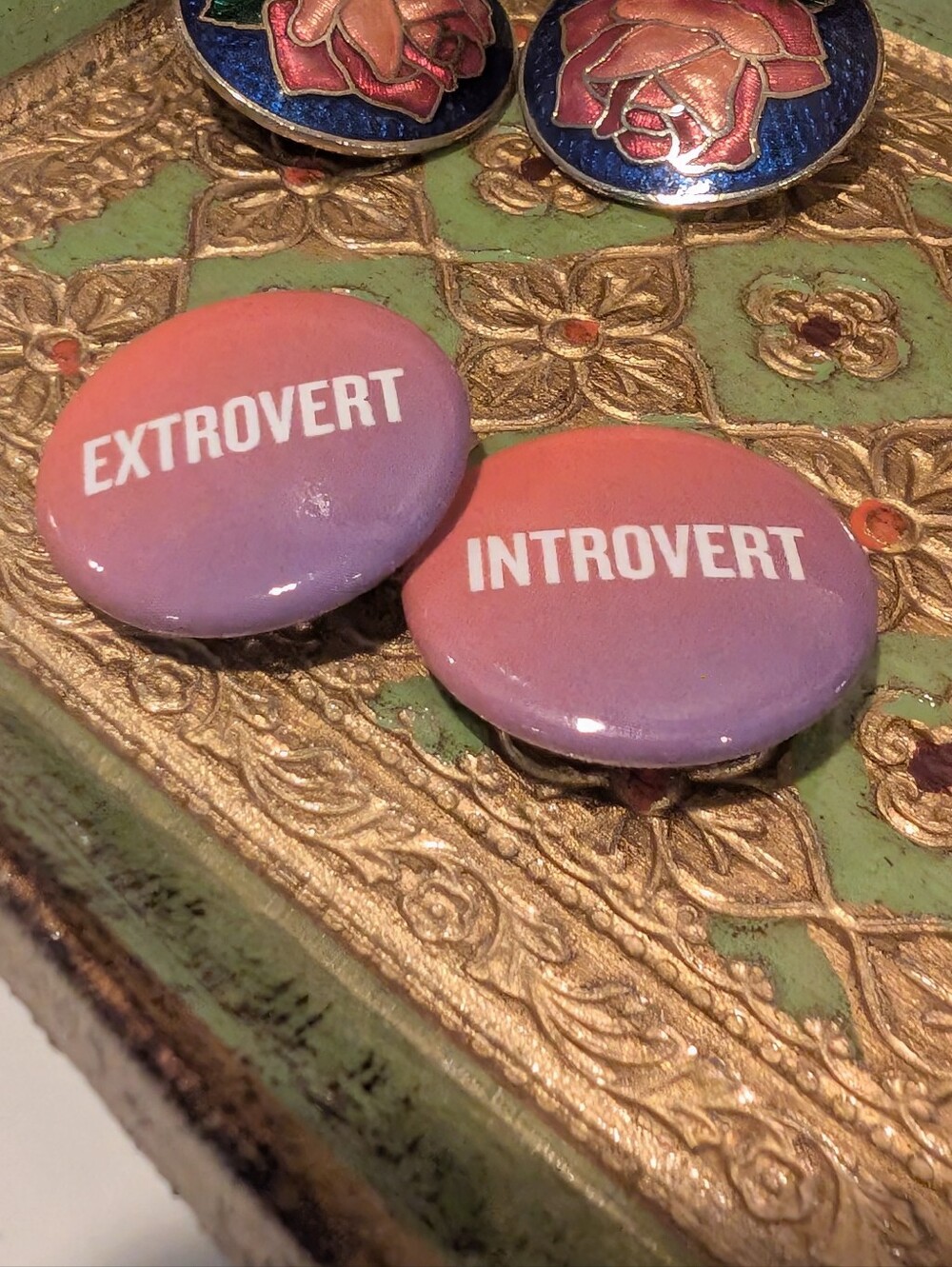 Introvert & Extrovert Gradient Button Pin Set - Purple-Pink - Picture 2 of 3